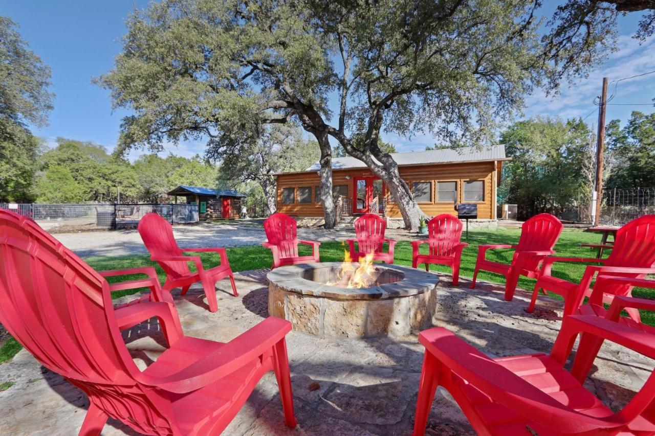 Wimberley Log Cabins Resort And Suites- The Oak Lodge Εξωτερικό φωτογραφία